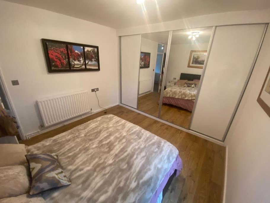 London City Retreat Escape In Oval - Elephant & Castle エクステリア 写真